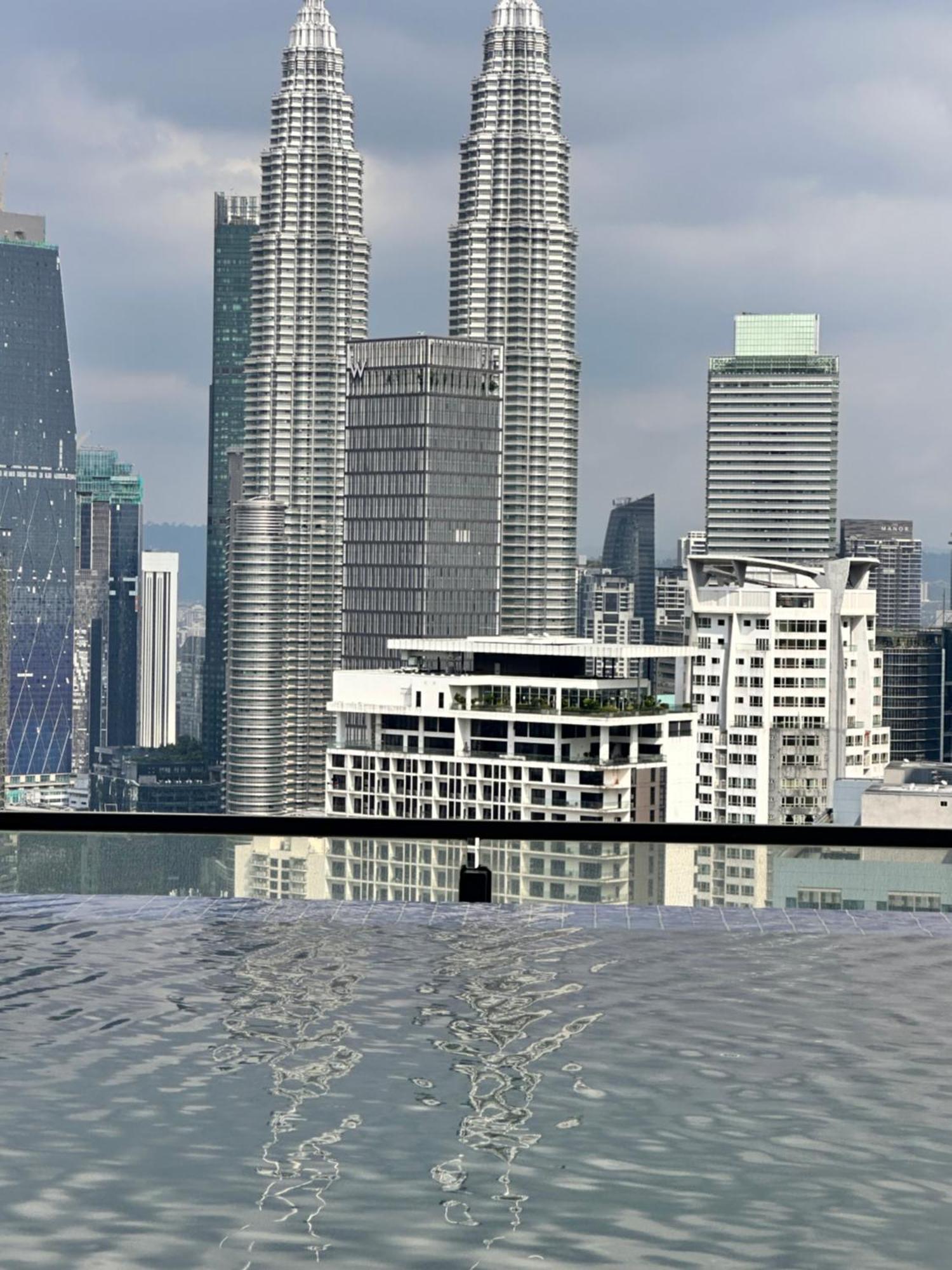 Appartamento The Luxe Infinitum Klcc By Kl Malaysia Kuala Lumpur Esterno foto